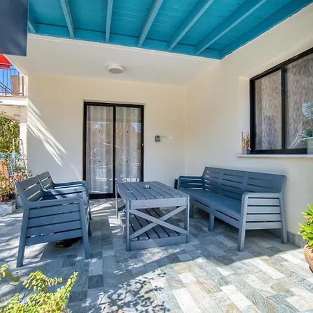 Beautiful 1 Bedroom 600 Meters From The Sea Venus Пафос