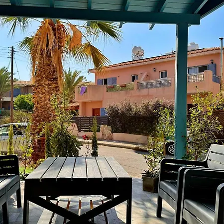 Beautiful 1 Bedroom 600 Meters From The Sea Venus Apartment Paphos